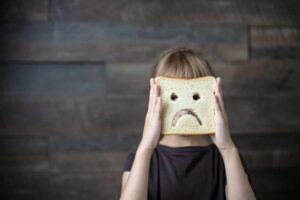 Καταγγελία του Συλλόγου Ελλήνων γονέων παιδιών με αλλεργίες – Μειώνεται η μέριμνα στα σχολεία με νέα διάταξη