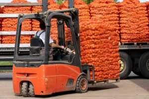 ΕΛΣΤΑΤ: Εκτινάχθηκε 33,2% το εμπορικό έλλειμμα τον Ιούνιο – Στο -8,3% οι εξαγωγές