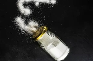 Χρειάζεται να ξέρουμε για λόγους υγείας ποια ένωση ιωδίου υπάρχει στο αλάτι μας;