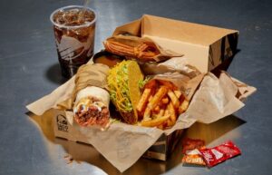 Στην Ελλάδα ήρθε η Taco Bell – Εγκαινιάζεται το πρώτο κατάστημα στο Χαλάνδρι