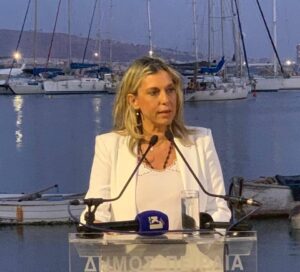 Στο 4ο γαστρονομικό φεστιβάλ του Δήμου Πειραιά η υφυπουργός Τουρισμού Άννα Καραμανλή