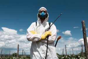 Φυτοφάρμακα ακόμη και στα… σύννεφα! Δέκα απαγορευμένες ουσίες βρέθηκαν μόνο στον ουρανό της Γαλλίας!