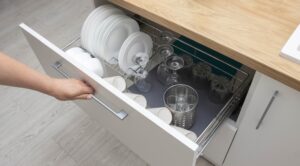 Μετά το πιάτο εντοπίστηκε και κούπα που πωλείται και στην Ελλάδα να μολύνει τα τρόφιμα με βαρέα μέταλλα – Δείτε μάρκα και φωτο