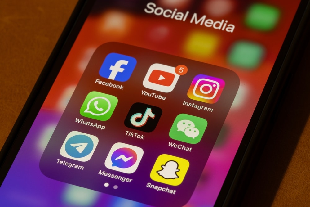Ελλάδα: Απαγόρευση της πρόσβασης στα social media για παιδιά κάτω των 15 ετών - Cibum.gr