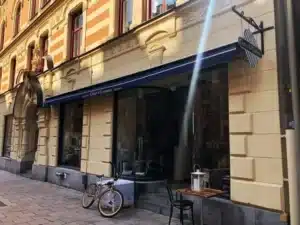Αποκαλύφθηκε το τρόφιμο που προκάλεσε σηψαιμία και τροφικές δηλητηριάσεις σε δεκάδες πελάτες πολυτελούς εστιατορίου