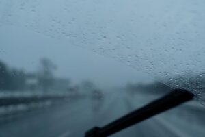 Έτσι θα ξεθολώσετε το παρμπρίζ σε δευτερόλεπτα