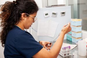 Aντισώματα: Επιστήμονες ανακάλυψαν επαναστατική θεραπεία για τη ρευματοειδή αρθρίτιδα και τον λύκο