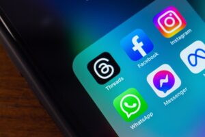 Ο πραγματικός λόγος που facebook και Instagram εξακολουθούν να διαφημίζουν προϊόντα που συνδέονται με απάτες