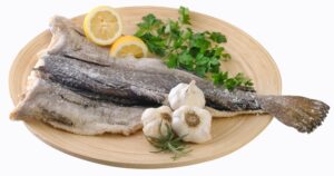 Αποσύρονται παστά ψάρια λόγω κινδύνου πρόκλησης θανατηφόρας αλλαντίασης – Τι πρέπει να προσέχουμε κατά την αγορά