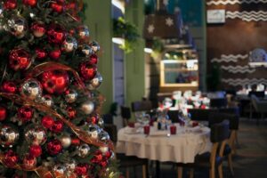Πώς να επιλέξετε εστιατόριο κατά τις Χριστουγεννιάτικες αποδράσεις χωρίς να πέσετε σε «τουριστικές παγίδες»