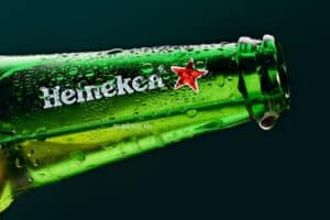 Η Heineken αλλάζει τον τρόπο που καλλιεργείται το κριθάρι για την μπύρα της