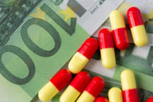 Ελλάδα: Επτά μήνες σε αναμονή ασθενείς για φαρμακοποιοί για τη διάθεση φαρμάκων υψηλού κόστους από τα φαρμακεία της γειτονιάς