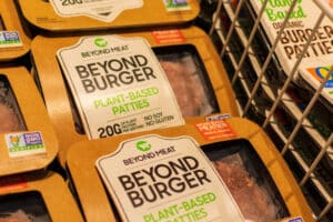 Κρίση στα φυτικά υποκατάστατα: Η Beyond Meat αντιμέτωπη με αγωγές