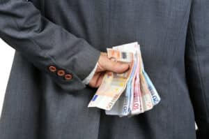 ΑΑΔΕ: Τέλος το ΣΔΟΕ, έρχεται η ΓΔ ΔΕΟΣ με τρεις ειδικές μονάδες ελέγχου για λαθρεμπόριο και φοροδιαφυγή – Πώς θα λειτουργεί