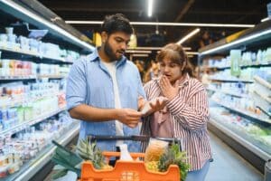 Stretchflation: Η νέα ύπουλη πρακτική της βιομηχανίας τροφίμων για να αυξάνουν τις τιμές