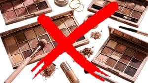 Καρκινογόνο αρσενικό σε σκιά ματιών – Επείγουσα ανάκληση (φωτογραφία)