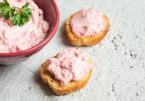 Εντοπίστηκε listeria σε ταραμά – Αποσύρεται από τα ράφια των σούπερ μάρκετ