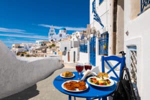 Η Ελλάδα στο επίκεντρο μελέτης για γαστρεντερικές λοιμώξεις σε Βρετανούς ταξιδιώτες