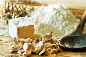 Μολυσμένη μαγιά σε αρτοποιεία και ζαχαροπλαστεία – Εντοπίστηκε από κρατικό έλεγχο στις αποθήκες του χονδρέμπορου