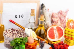 Συνένζυμο CoQ10: Τι κάνει στον οργανισμό, ποιοι το χρειάζονται και τι λέει η επιστήμη για τα συμπληρώματα