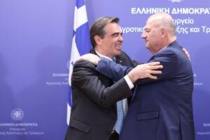 Τελετή παράδοσης-παραλαβής στο ΥΠΑΑΤ - Ο Μ. Σχοινάς παρουσίασε την ατζέντα αναδιάταξης - Cibum.gr
