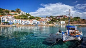 Οι Μπλέ Ζώνες μπορεί να είναι μύθος: Νέα έρευνα αμφισβητεί τα θεμέλια της θεωρίας της μακροζωίας