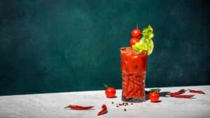 Γιατί το Bloody Mary είναι από τα χειρότερα κοκτέιλ για την αρτηριακή πίεση - Και δεν φταίει μόνο το αλκοόλ - Cibum.gr