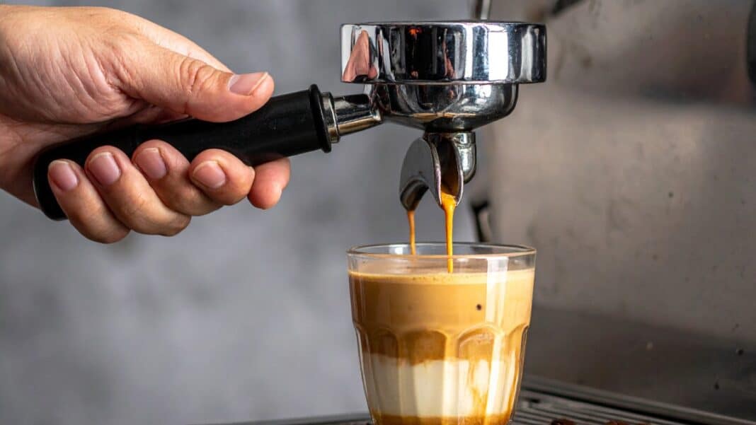 Café Latte 1:2 ή 1:3; Τα ευρήματα νέα μελέτης για την απόλαυση του καφέ