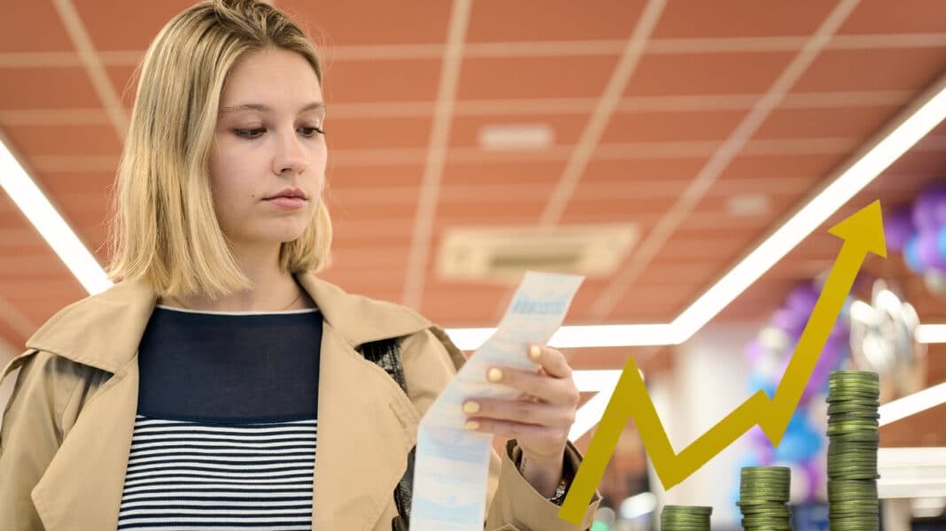 Άνοδος του πληθωρισμού στο 3,9% τον Μάρτιο: Πίεση από τρόφιμα, στέγαση και μεταφορές