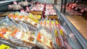 Ανακαλούνται 7 διαφορετικά έτοιμα γεύματα από μεγάλο σούπερ μάρκετ λόγω επικίνδυνου βακτηρίου - Cibum.gr
