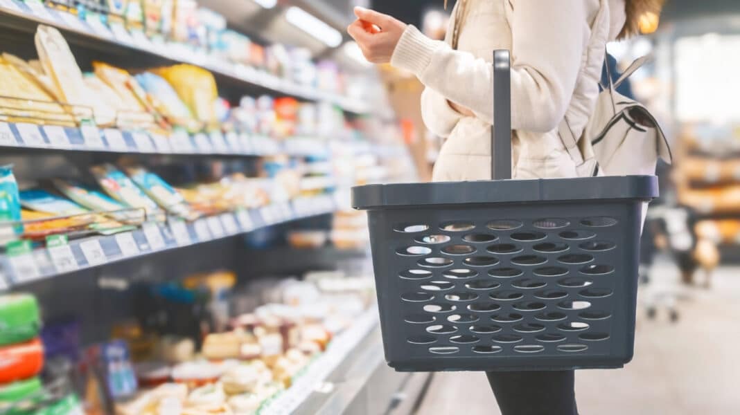 Η χρόνια φλεγμονή ξεκινά από το ράφι του σούπερ μάρκετ - Δείτε ποια τρόφιμα ΔΕΝ πρέπει να βάζετε στο καλάθι σας