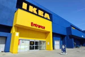 IKEA: Στα δικαστήρια γιατί κράτησε τις αυξήσεις τιμών για τους πελάτες, ακόμα και αφού οι δασμοί Τραμπ κρίθηκαν παράνομοι
