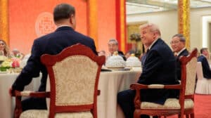 Αστακός, πάπια Πεκίνου και τιραμισού στο επίσημο δείπνο Σι - Τραμπ - Τι περιλαμβάνει το μενού
