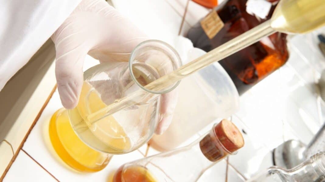 PFAS στο κρασί: Σχεδόν όλα τα δείγματα που παράγονται σε συγκεκριμένη περιοχή βρέθηκαν μολυσμένα - Έρευνα