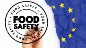 Κομισιόν: Πάνω από 10.000 ειδοποιήσεις για την ασφάλεια τροφίμων το 2025 - Βρεφικό γάλα και ντοματίνια στο επίκεντρο