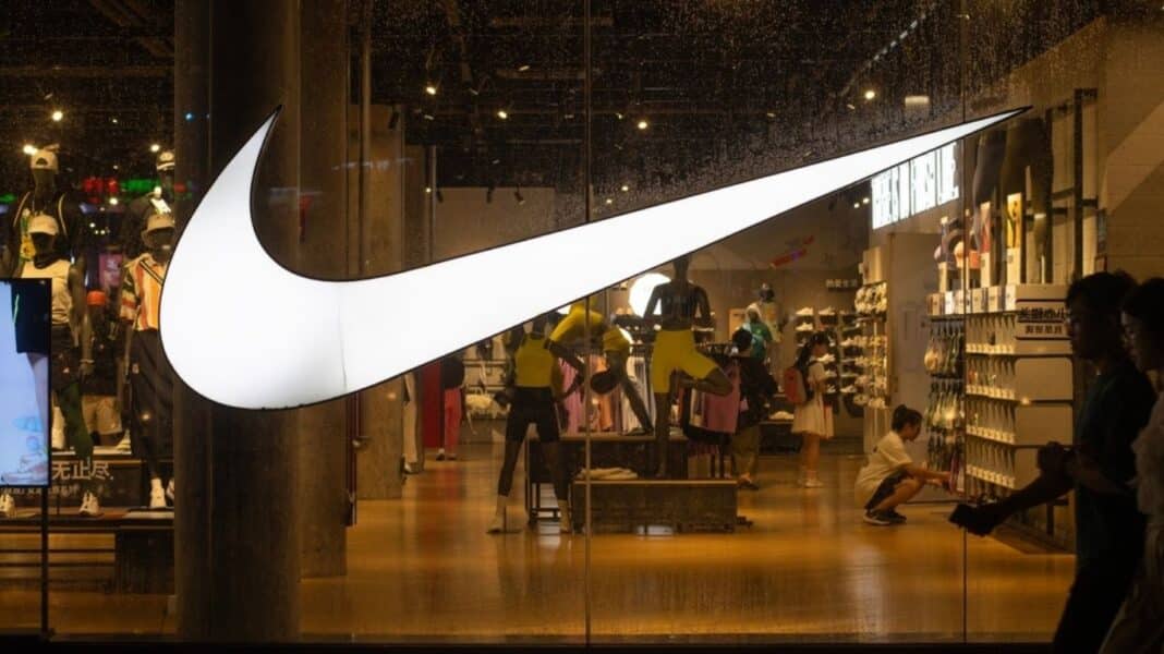 Στο εδώλιο η Nike για «μαϊμού» εκπτώσεις – Ομαδική αγωγή καταγγέλλει ότι παραπλανούσε τους καταναλωτές