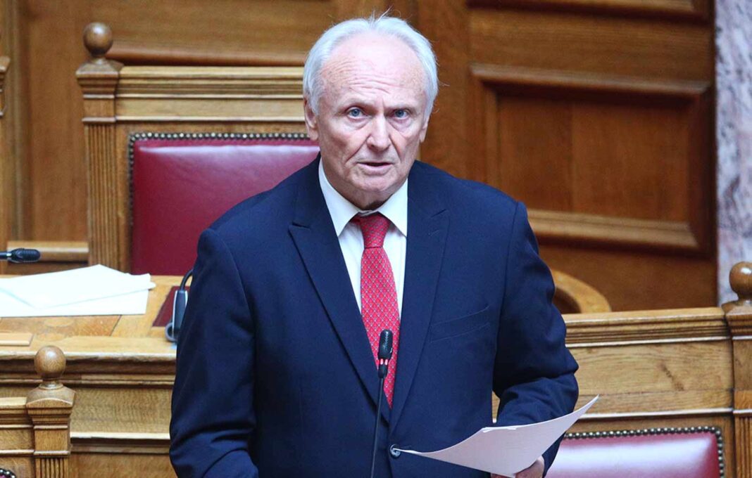 ΥΠΑΑΤ: Νωρίτερα φέτος η διαδικασία προμήθειας των υλικών δακοκτονίας