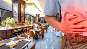 Ο διαιτολόγος Νίκος Ζορζοβίλης εξηγεί πώς προστατεύεται από τις τροφικές δηλητηριάσεις στις διακοπές