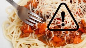 Ανακαλούνται πάνω από 22.000 έτοιμα γεύματα με ζυμαρικά μετά από καταγγελία καταναλωτή για επιμόλυνση με μεταλλικά κομμάτια
